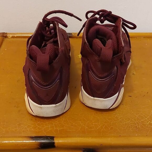 Air Jordan - True Flight,  size 6Y, High top; lace-up, Maroon/Burgandy - Picture 3 of 5
